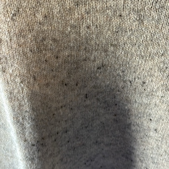 Woolrich sweater. Beige with hints of color throughout. Size 2XL - Picture 5 of 8